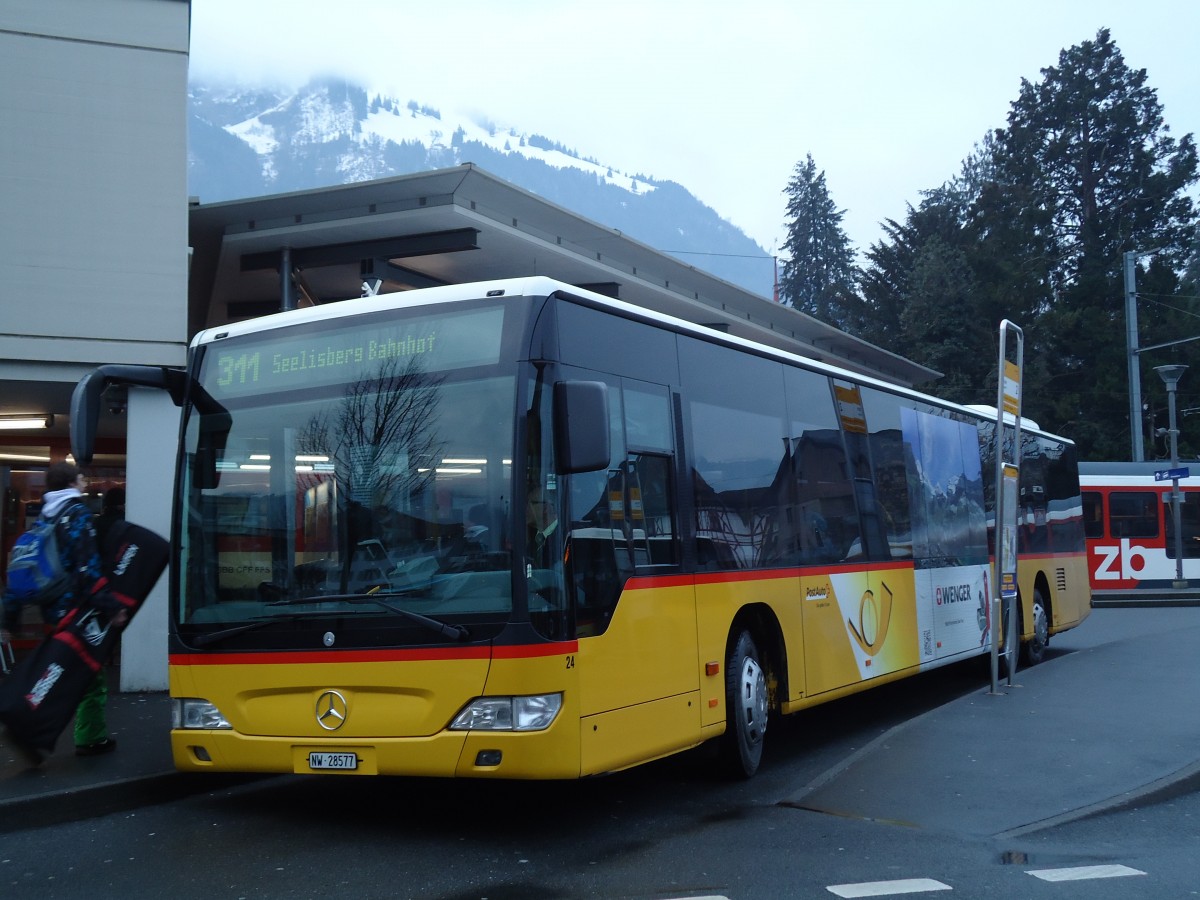 (142'921) - Thepra, Stans - Nr. 24/NW 28'577 - Mercedes am 5. Januar 2013 beim Bahnhof Stans