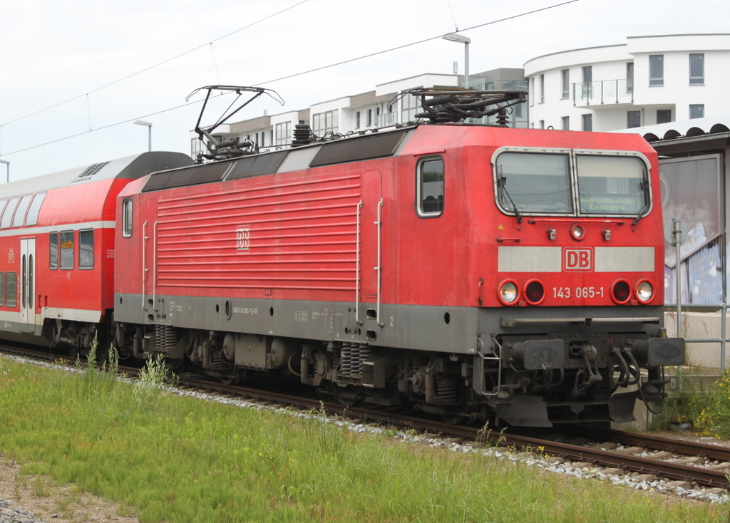 143 065-1(Bh Cottbus)am 25.06.2017 in Warnemünde-Werft.