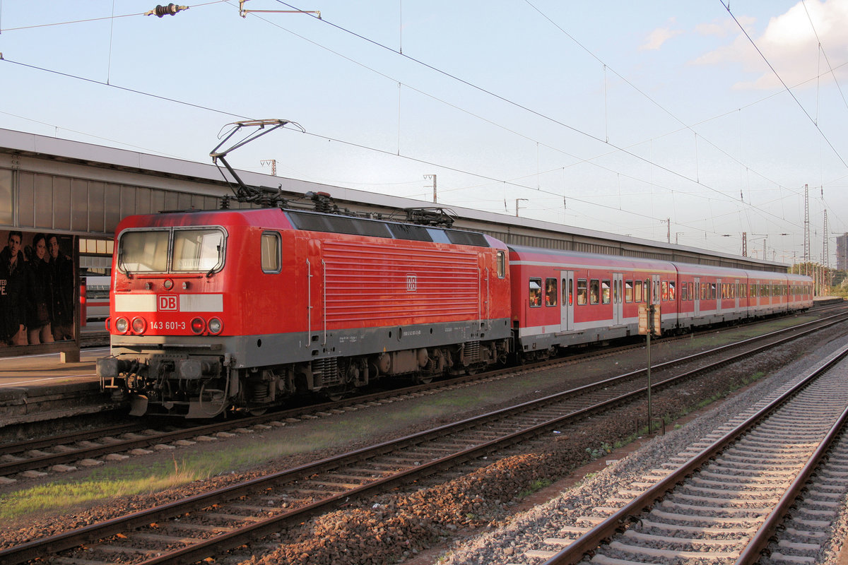 143 601-3 am 13.09.2011 in Oberhausen Hbf.