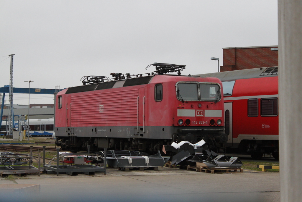 143 653-4(Bh Frankfurt(Main)abgestellt im BW Rostock Hbf.31.10.2016