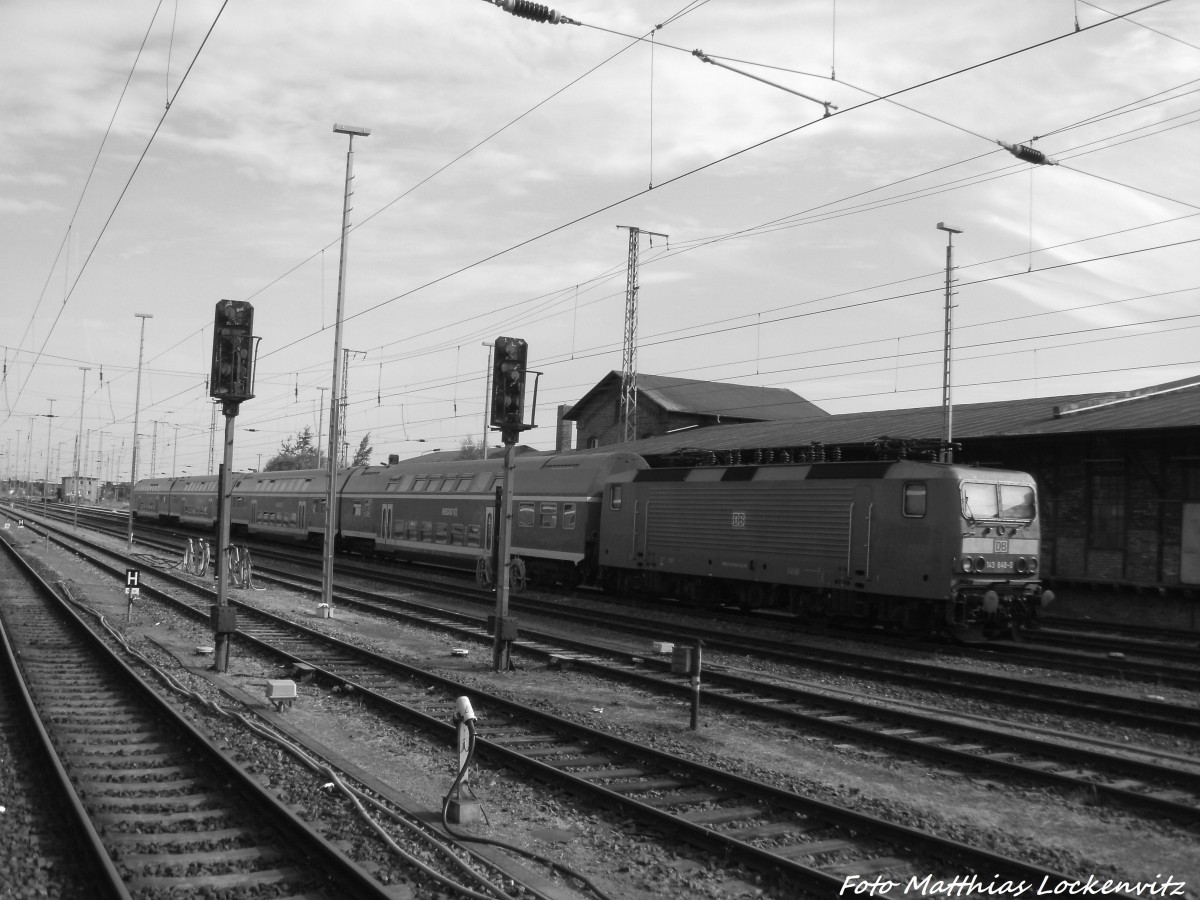 143 848-0 abgestellt im Bahnhof Stralsund Hbf am 20.7.14