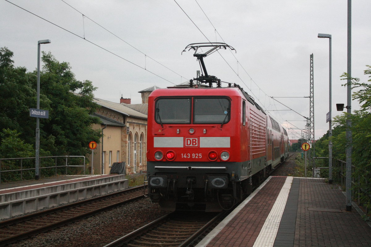 143 925 verlsst als S9 mit ziel Eilenburg den Bahnhof Delitzsch ob Bf am 9.7.20