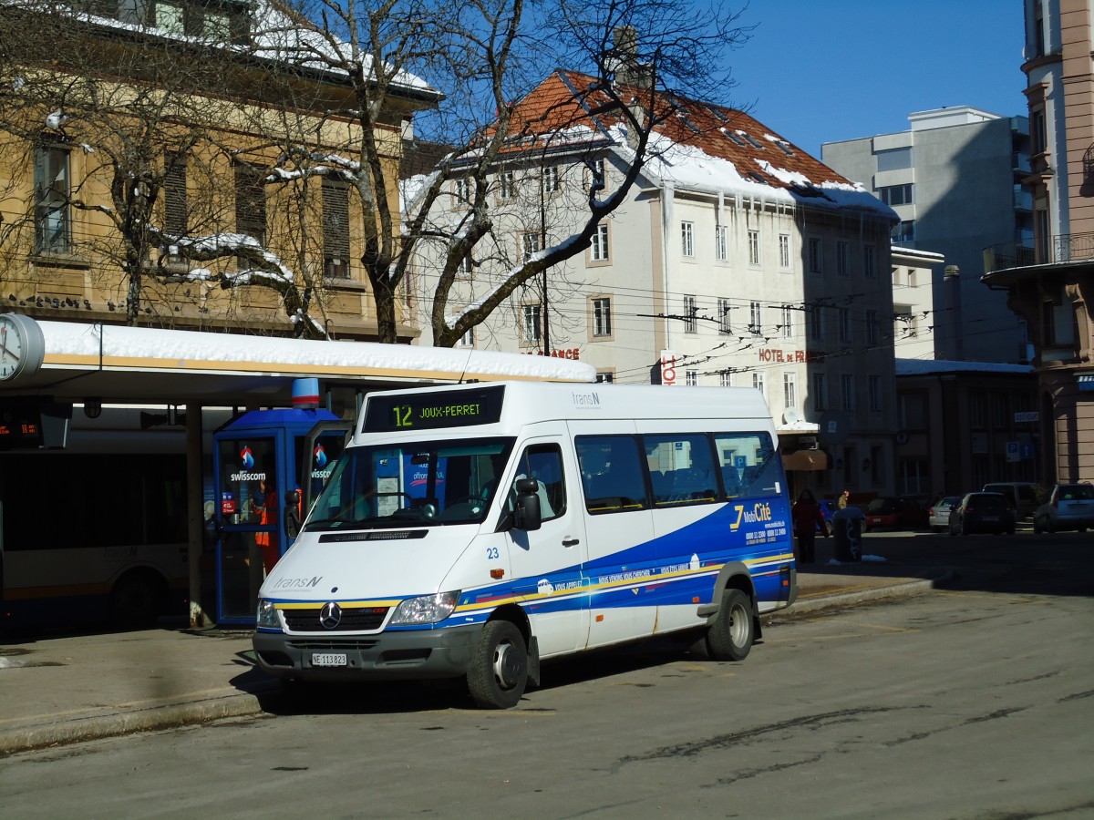 (143'242) - transN, La Chaux-de-Fonds - Nr. 23/NE 113'823 - Mercedes (ex MobiCit, La Chaux-de-Fonds Nr. 23) am 19. Februar 2013 beim Bahnhof La Chaux-de-Fonds