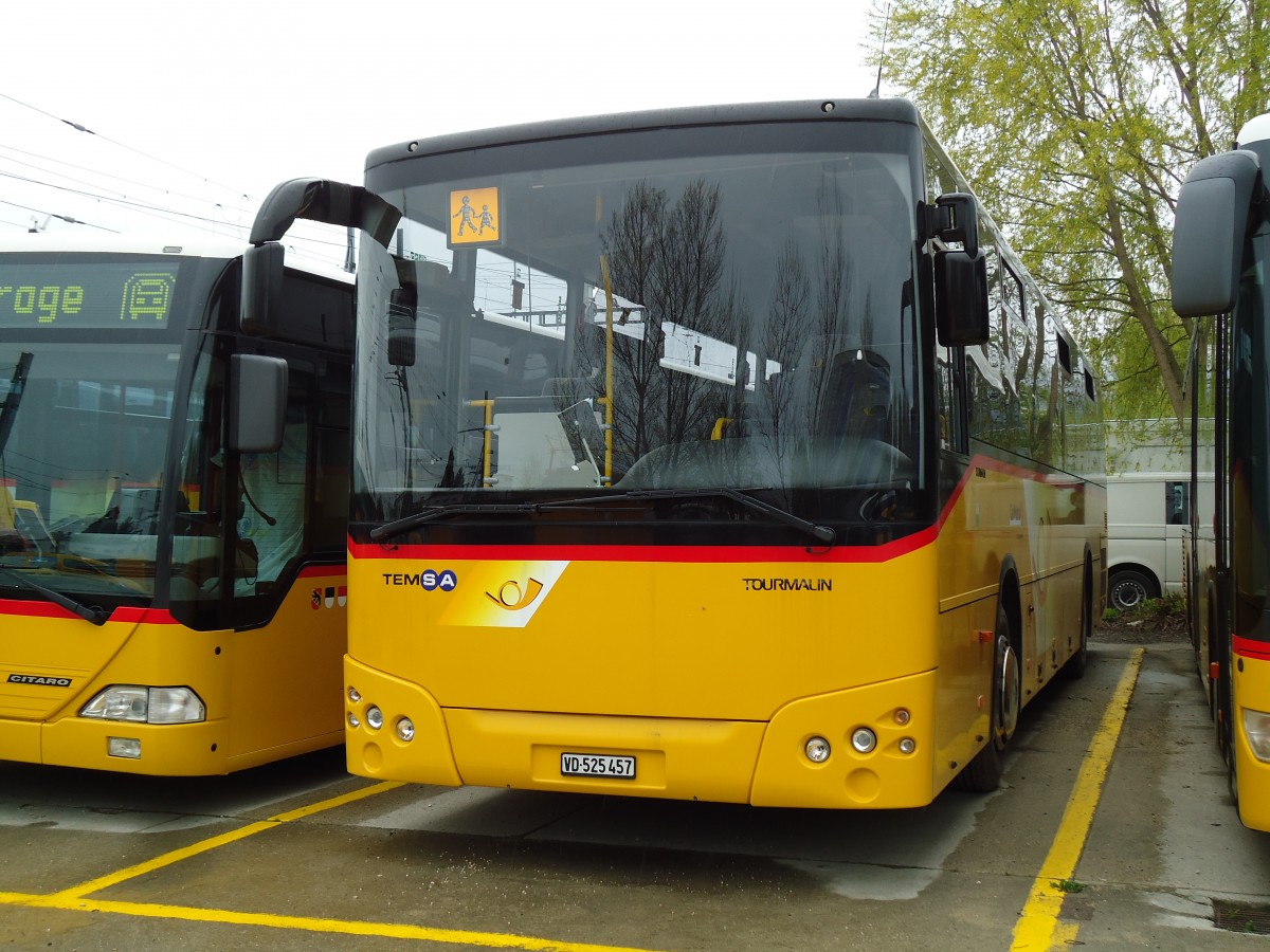 (143'885) - CarPostal Ouest - VD 525'457 - Temsa am 27. April 2013 in Yverdon, Garage