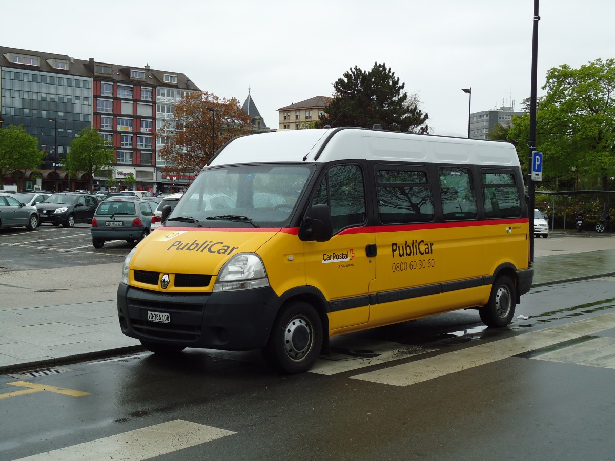 (143'898) - CarPostal Ouest - VD 386'108 - Renault am 27. April 2013 beim Bahnhof Yverdon