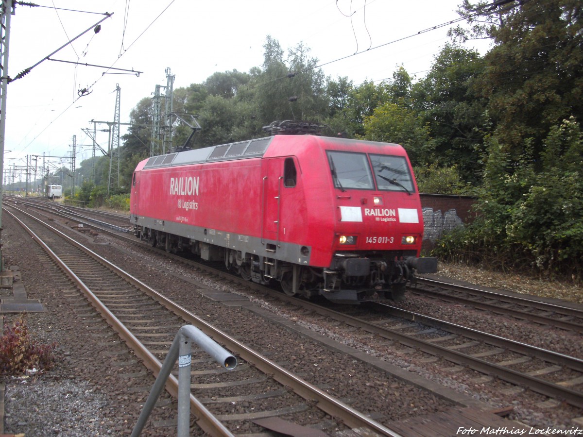 145 011-3 bei der Durchfahrt in Hamburg Harburg am 31.8.13