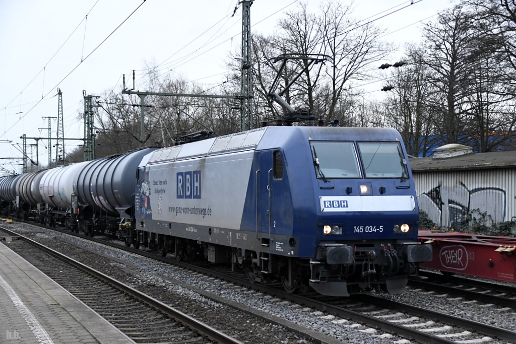 145 034-5 zog einen tankzug durch hh-harburg,21.02.20