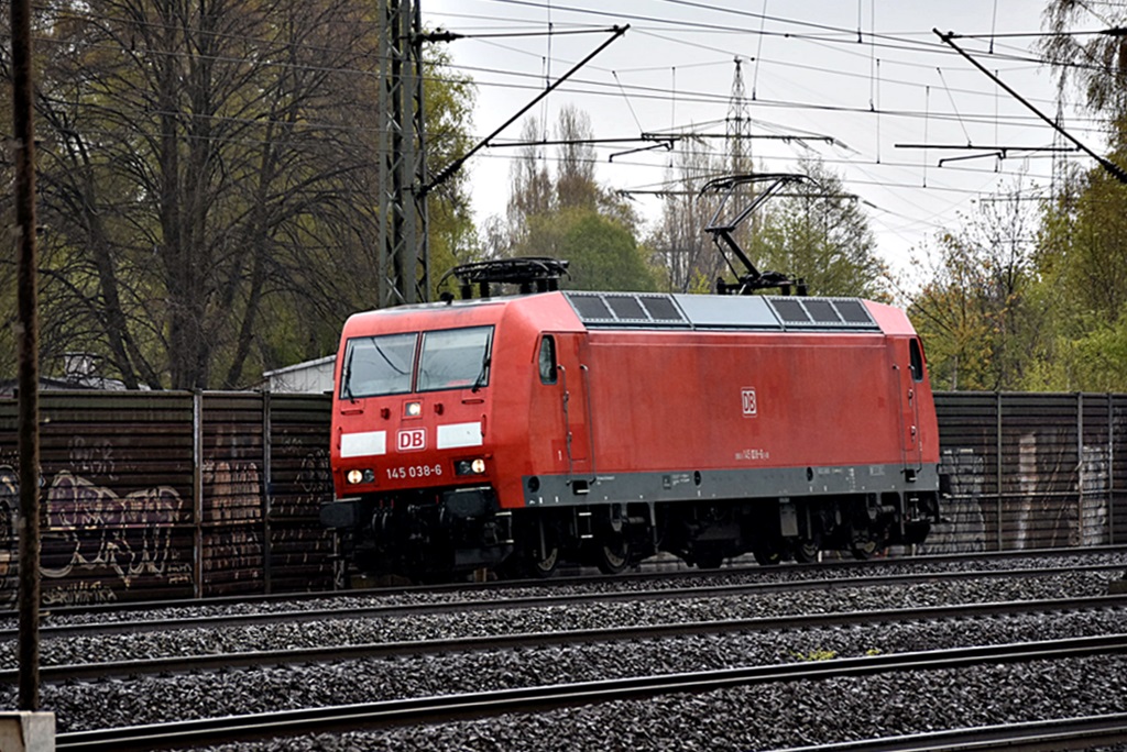 145 038-6 düste solo durch hh-harburg,30.04.16