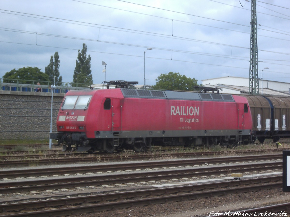 145 053-5 abgestellt im Bahnhof Waren (Mritz) am 16.6.13