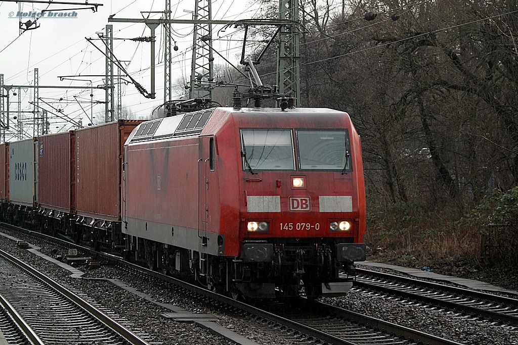 145 079-0 fuhr mit einen intermodal am 17.01.14 durch hh-harburg