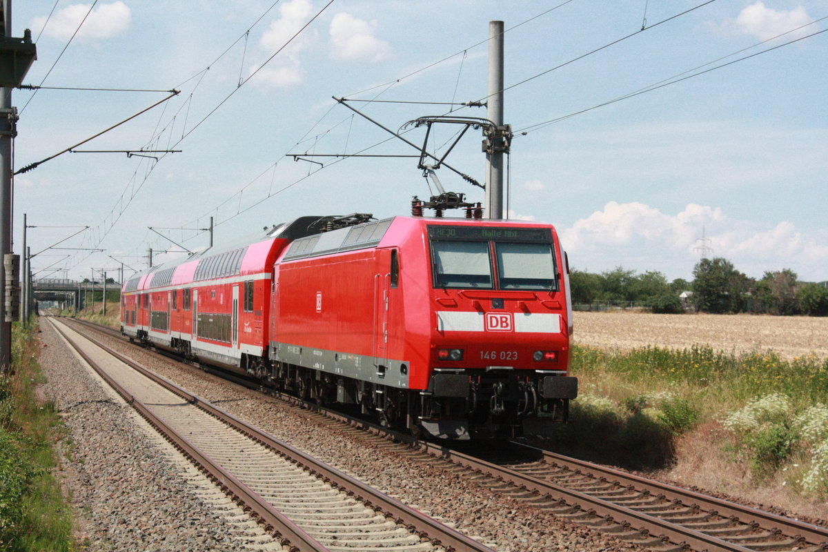 146 023 verlsst als RE30 mit ziel Halle/Saale Hbf Zberitz am 14.7.20