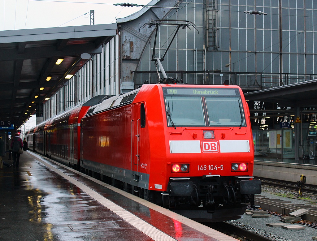 146 104-5 mit frischer HU steht mit dem RE 4463 nach Osnabrück im Bremer Hbf. 03.12.2011