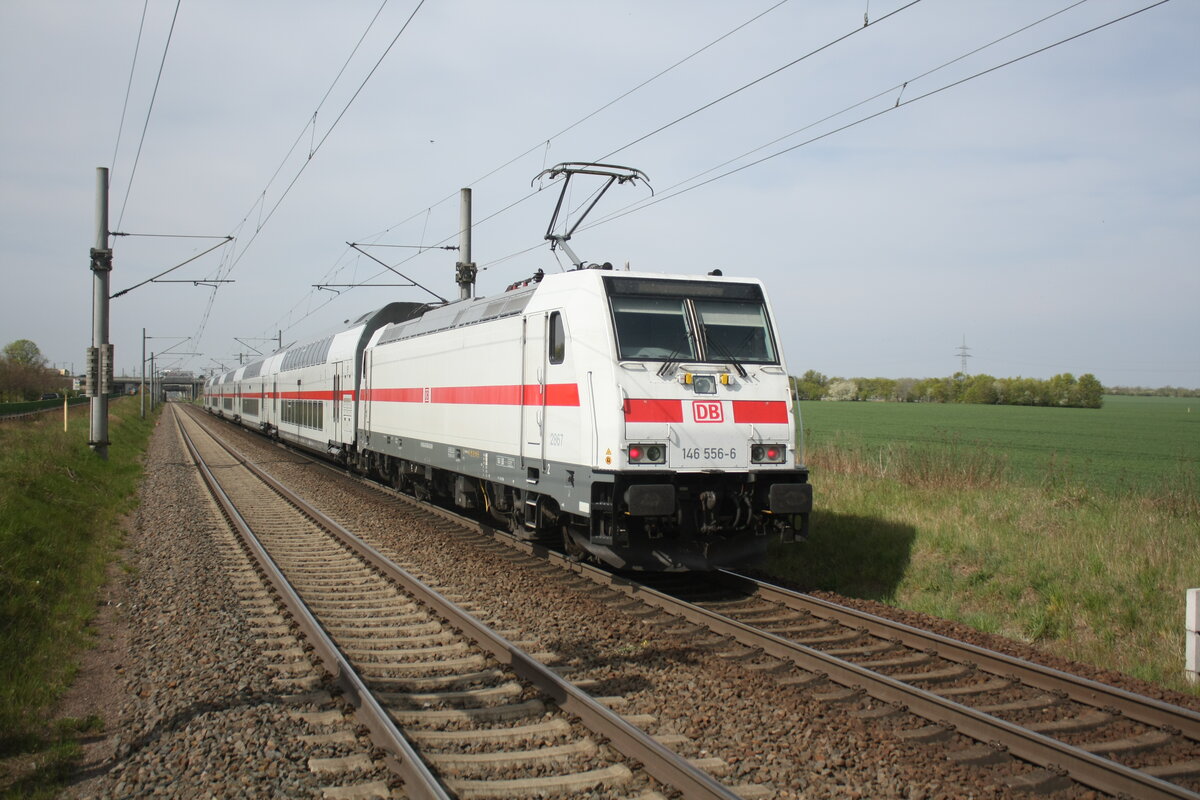 146 556 bei der Durchfahrt in Zberitz am 29.4.22