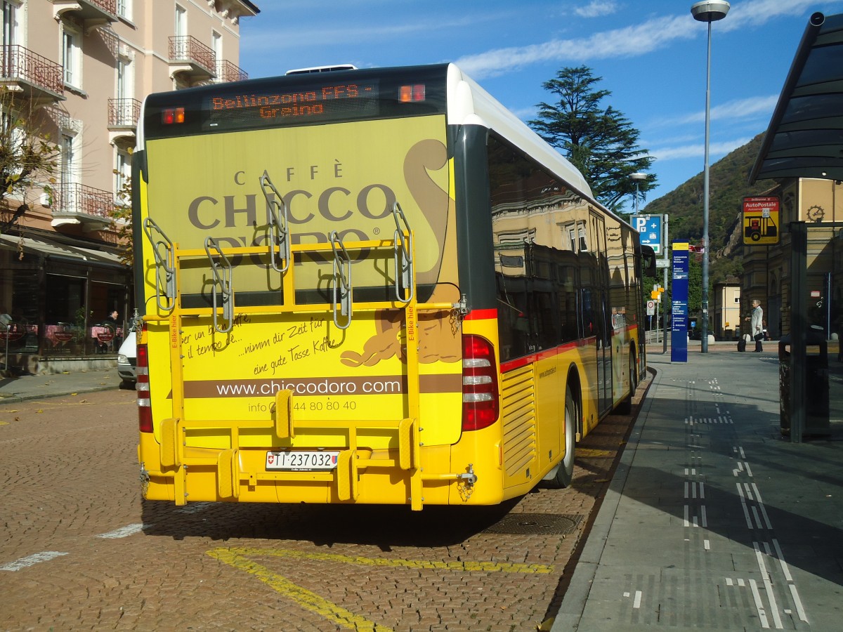 (147'644) - AutoPostale Ticino - TI 237'032 - Mercedes am 5. November 2013 beim Bahnhof Bellinzona