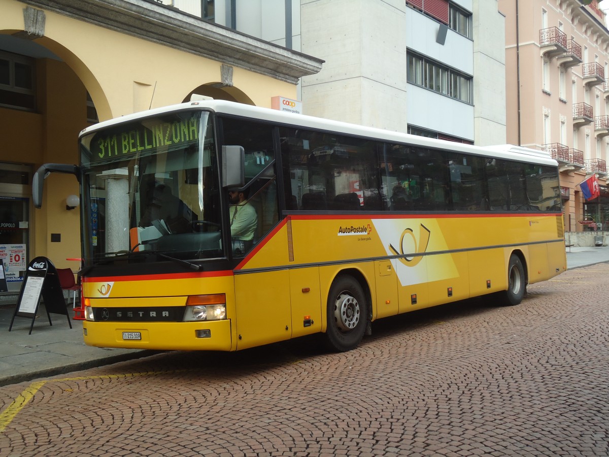 (147'668) - AutoPostale Ticino - TI 215'309 - Setra (ex P 25'612) am 5. November 2013 beim Bahnhof Bellinzona