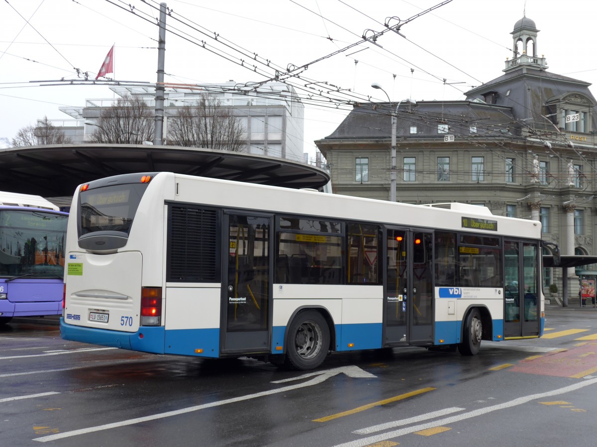 (148'876) - VBL Luzern - Nr. 570/LU 15'651 - SCania/Hess am 16. Februar 2014 beim Bahnhof Luzern