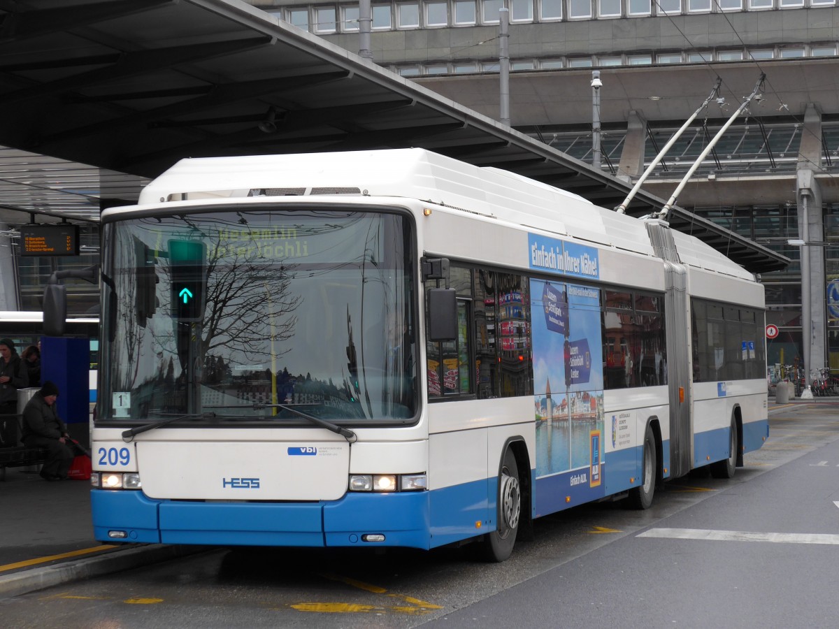 (148'888) - VBL Luzern - Nr. 209 - Hess/Hess Gelenktrolleybus am 16. Februar 2014 beim Bahnhof Luzern