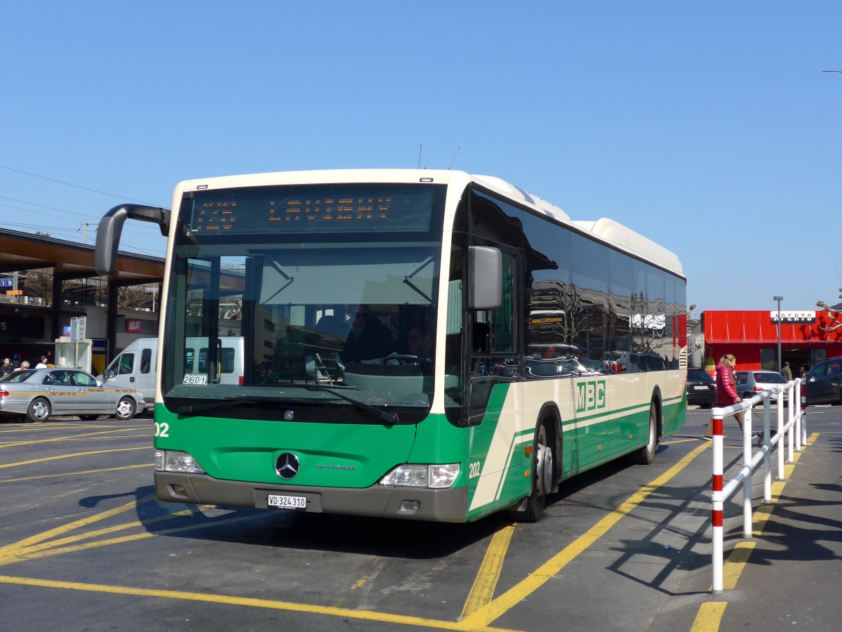 (149'239) - MBC Morges - Nr. 202/VD 324'310 - Mercedes am 9. Mrz 2014 beim Bahnhof Morges