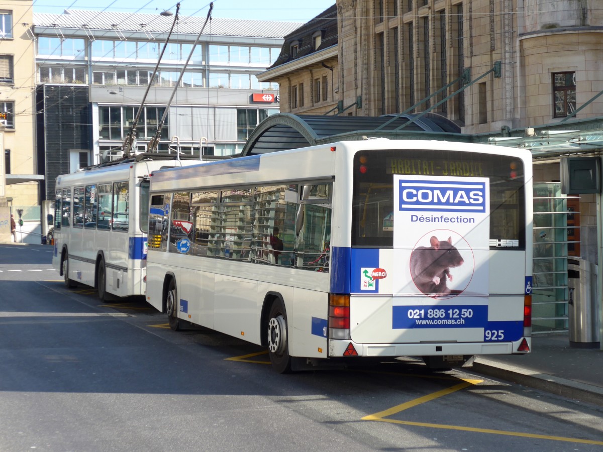 (149'253) - TL Lausanne - Nr. 925 - Lanz+Marti/Hess Personenanhnger am 9. Mrz 2014 beim Bahnhof Lausanne