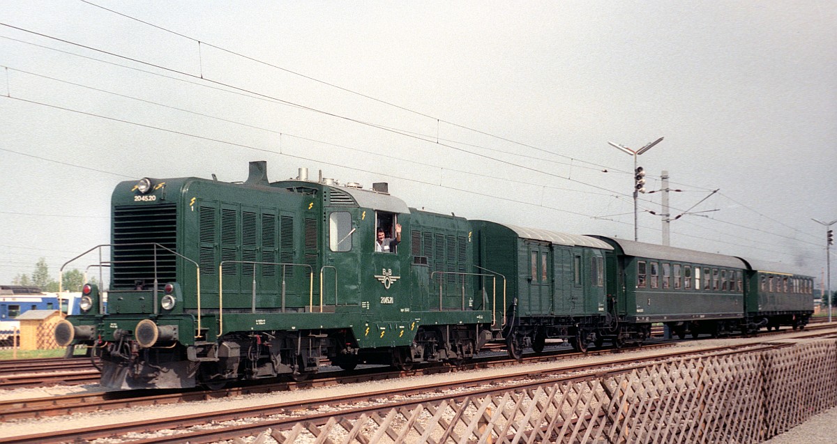 150 Jahre Eisenbahn in Österreich: ÖBB 2045.20 Strasshof 12.09.1987