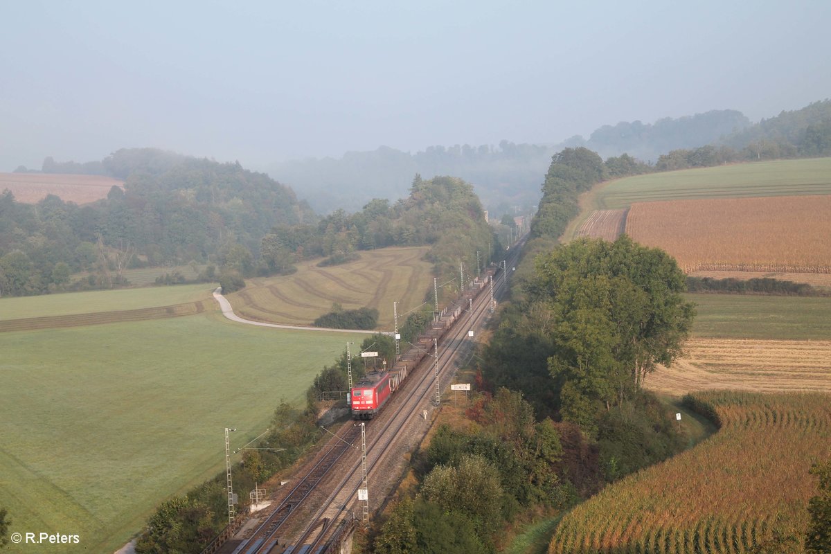 151 016-3 zieht den GB 43989 nach Ingolstadt bei Dollnstein. 24.09.16