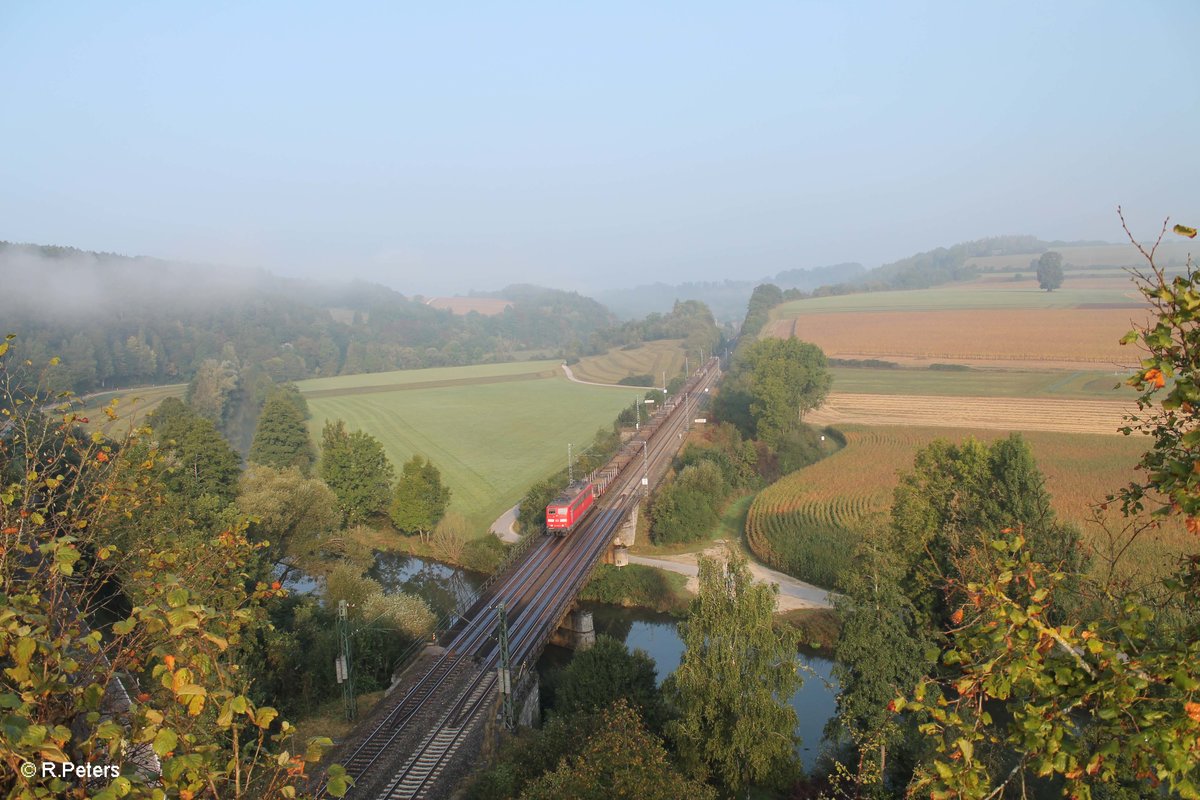 151 016-3 zieht den GB 43989 nach Ingolstadt bei Dollnstein. 24.09.16