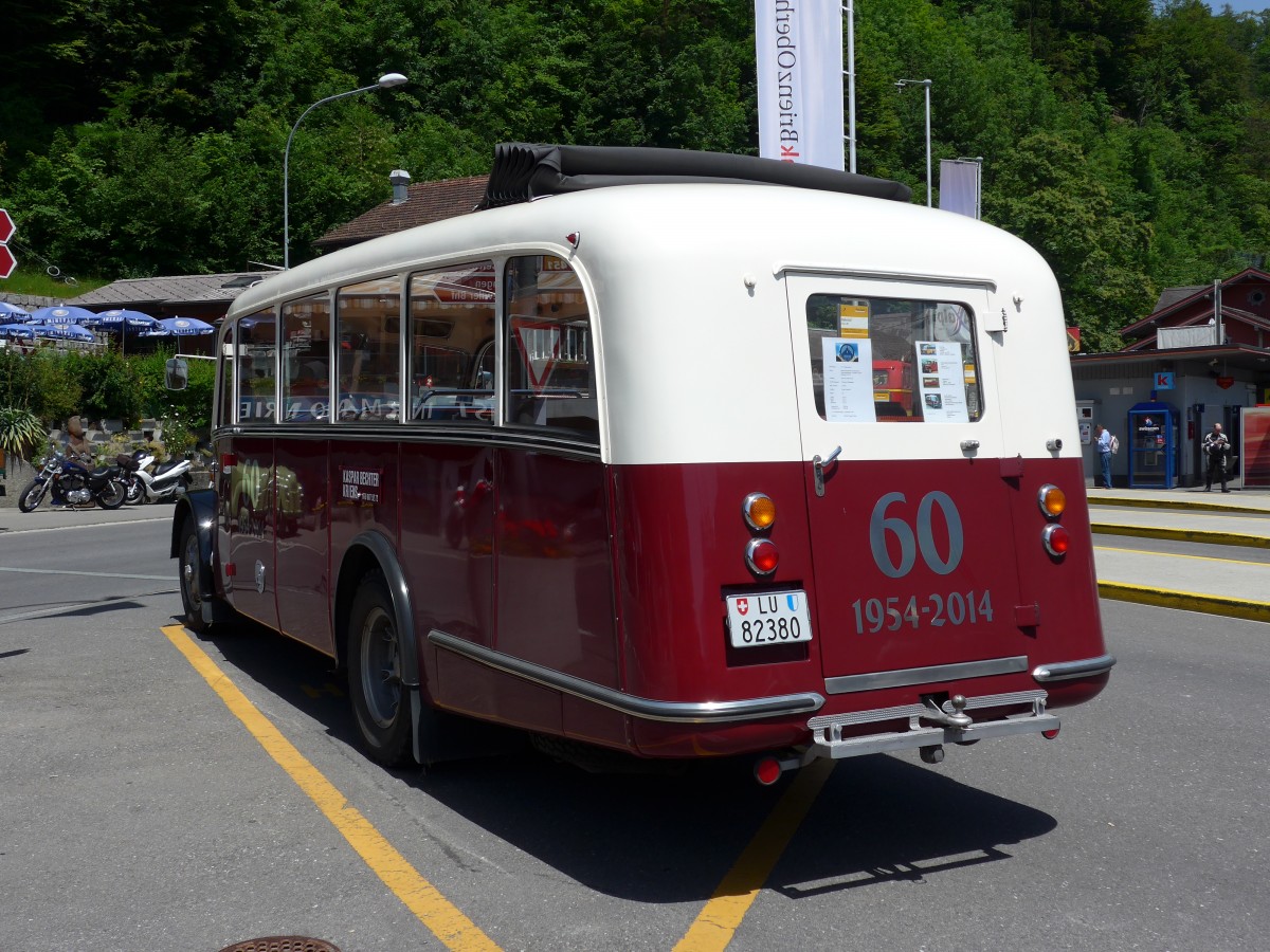 (151'443) - Bechter, Kriens - LU 82'380 - Saurer/Krapf (ex Mnch, D-Marienberg; ex Spirig, Widnau; ex RhV Altsttten Nr. 33; ex Thr, Eichberg) am 8. Juni 2014 beim Bahnhof Brienz