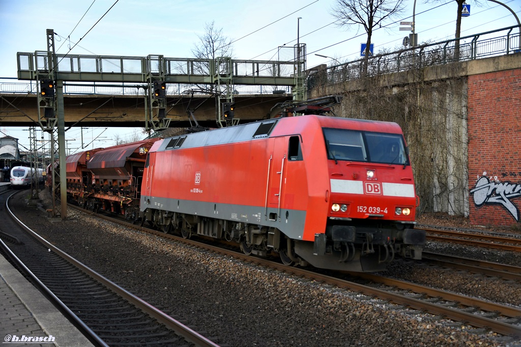 152 039-4 brauste mit einen ganzzug durch hh-harburg,03.01.19