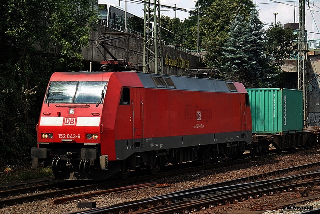 152 043-6 zog einen kastenzug durch hh-harburg,datum 17.07.14