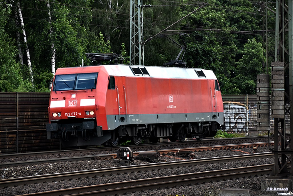 152 077-4 brauste solo durch hh-harburg,21.06.16