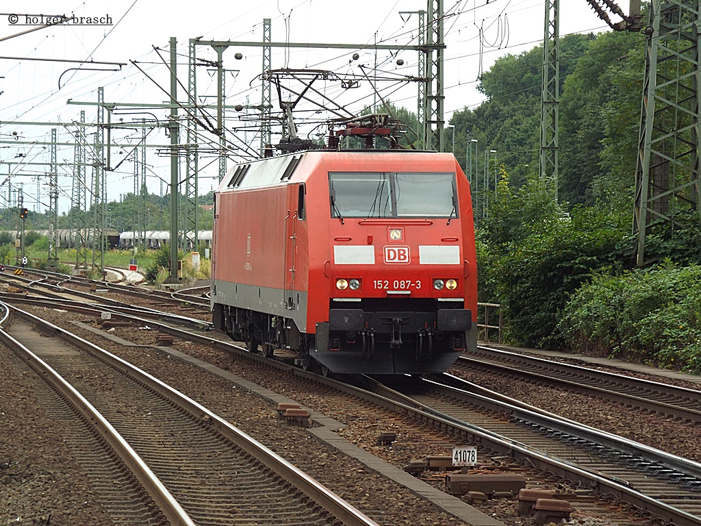 152 087-3 fuhr solo am 21.08.13 durch hh-harburg