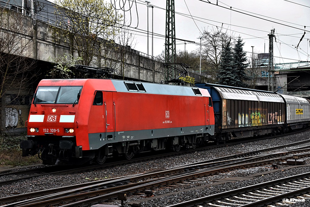 152 109-5 fuhr mit einen mischer durch hh-harburg,05.04.16