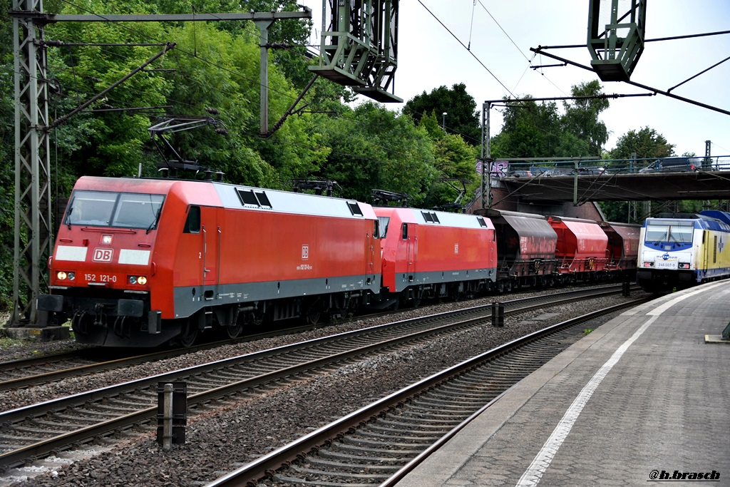 152 121-0 und 152 074-1 zogen einen ganzzug durch hh-harburg,21.07.18