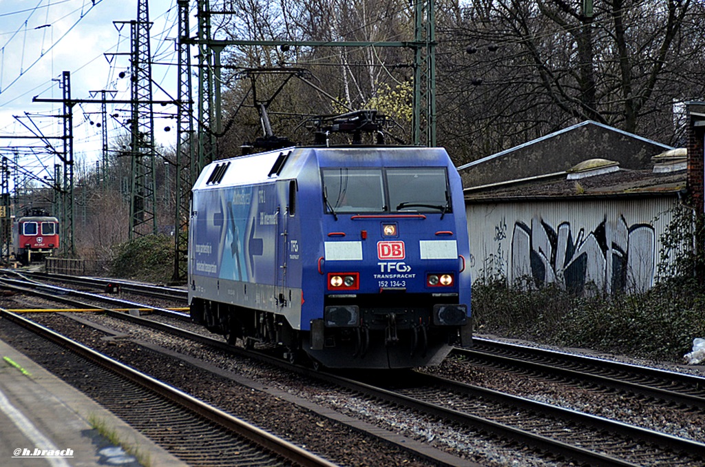 152 134-3,fuhr lz durch hh-harburg