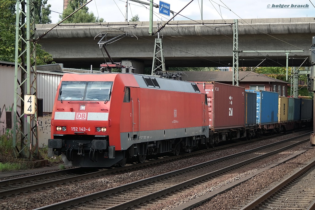 152 143-4 fuhr mit einen ganzzug am 26.09.13 durch hh-harburg