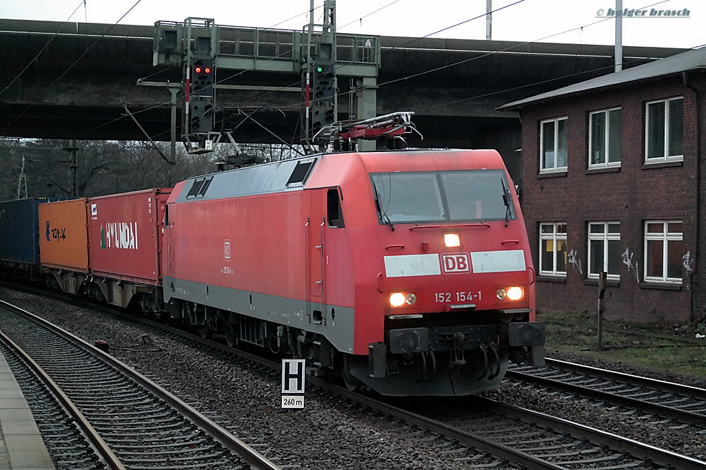 152 154-1 ist mit einen containerzug am 17.01.14 durch hh-harburg gefahren