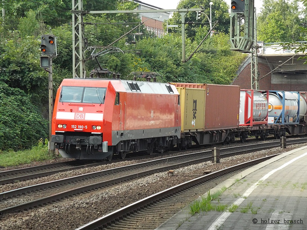 152 190-5 fuhr mit einen ganzzug am 23.08.13 durch hh-harburg