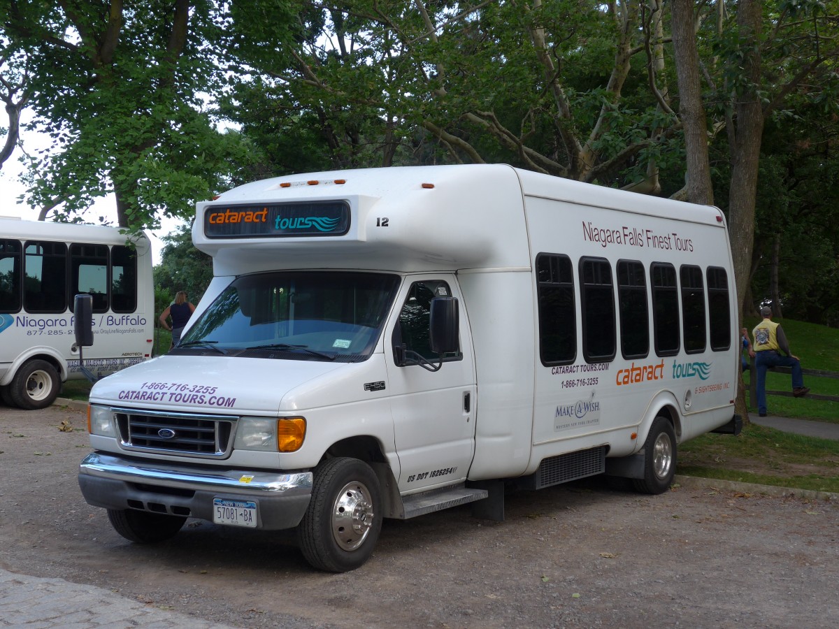 (152'803) - Cataract Tours, Niagara Falls - Nr. 12/57'081 BA - Ford am 15. Juli 2014 in Niagara Falls