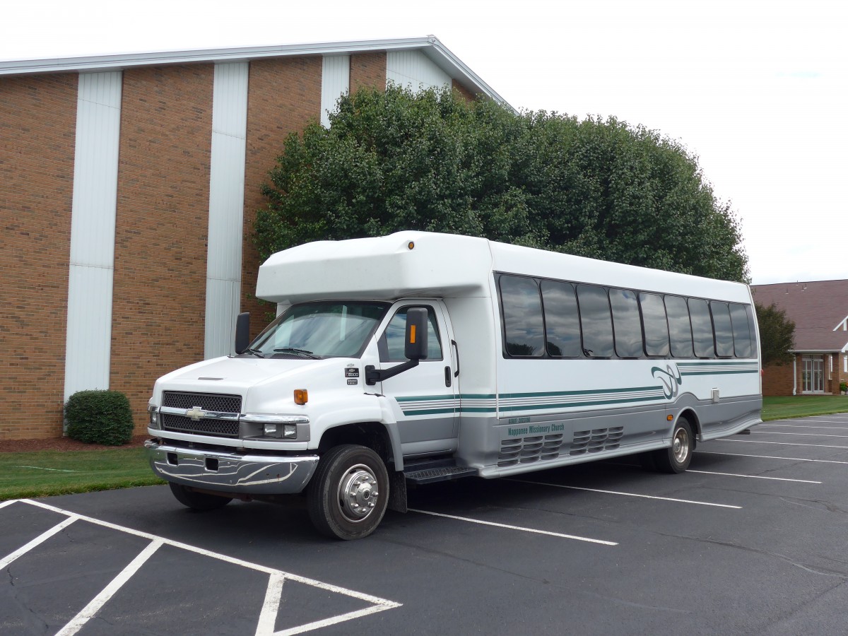 (152'948) - Nappanee Missionary Church, Nappanee - B371AC - Chevrolet am 16. Juli 2014 in Nappanee, Church