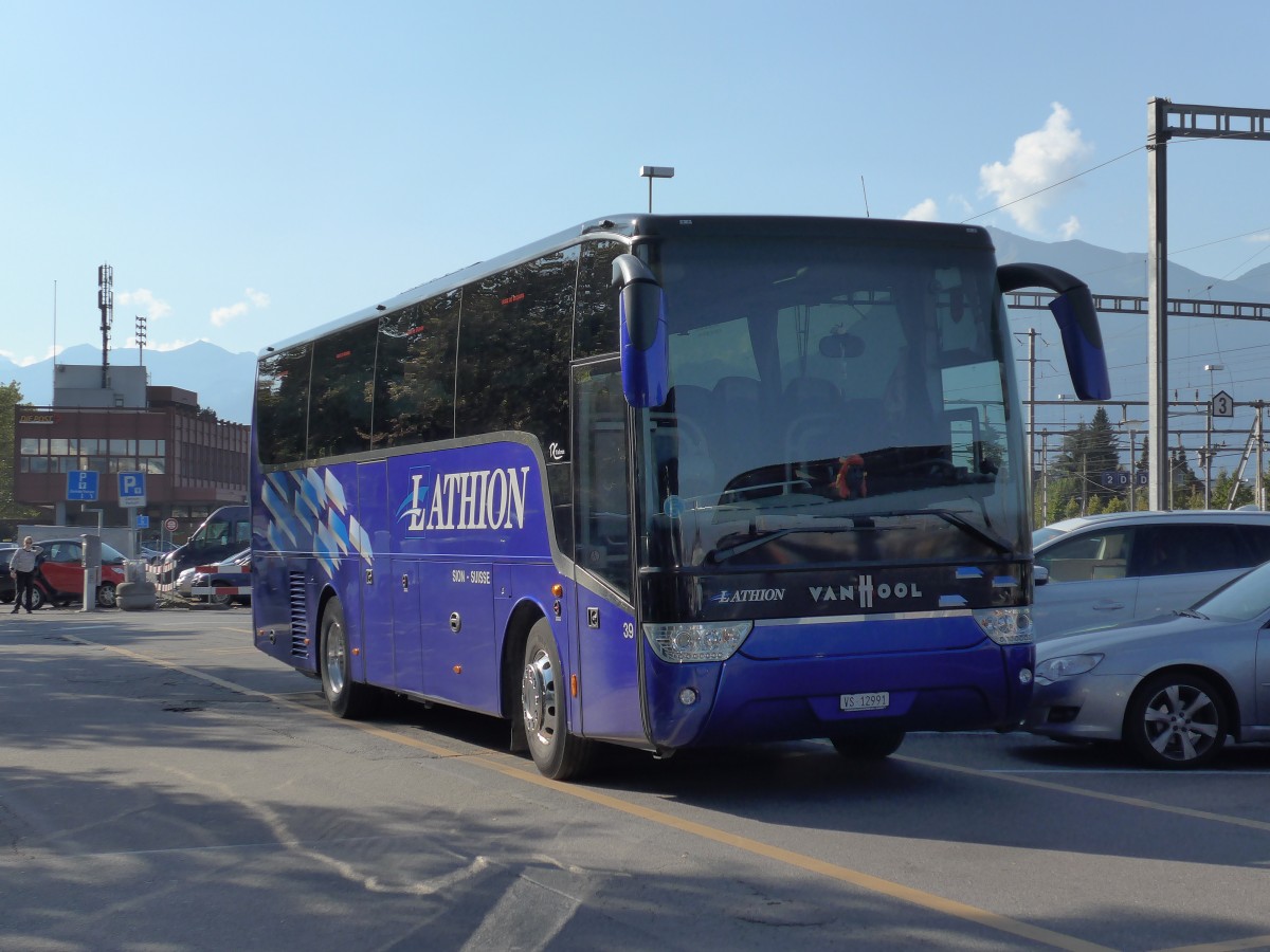 (154'891) - Lathion, Sion - Nr. 39/VS 12'991 - Van Hool am 6. September 2014 in Thun, CarTerminal