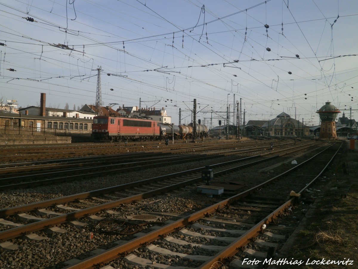 155 036-7 mit einem Gterzug in Halle (Saale) am 17.3.15