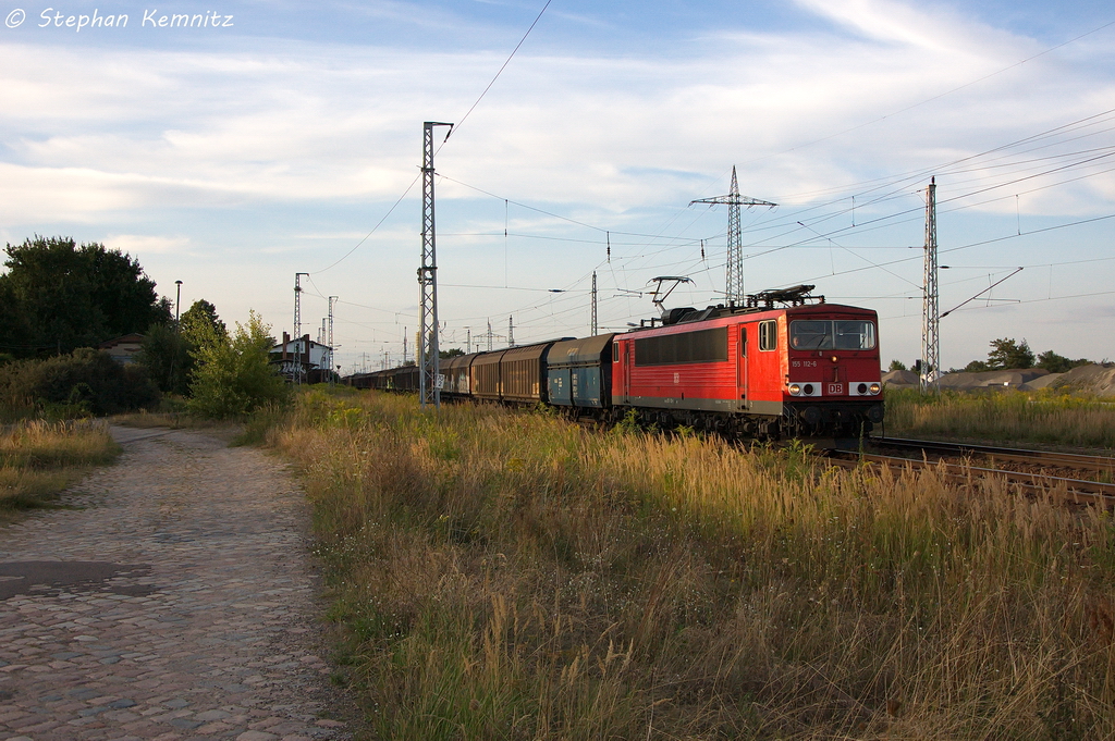 155 112-6 DB Schenker Rail Deutschland AG mit einem Gterzug in Satzkorn und fuhr in Richtung Golm weiter. 23.08.2013