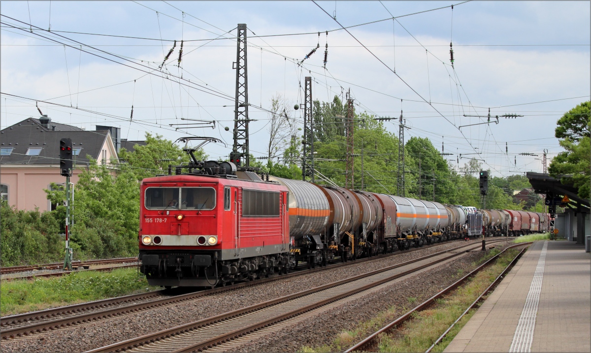 155 178 mit Mischer in Richtung Norden am 14.05.16 in Hilden