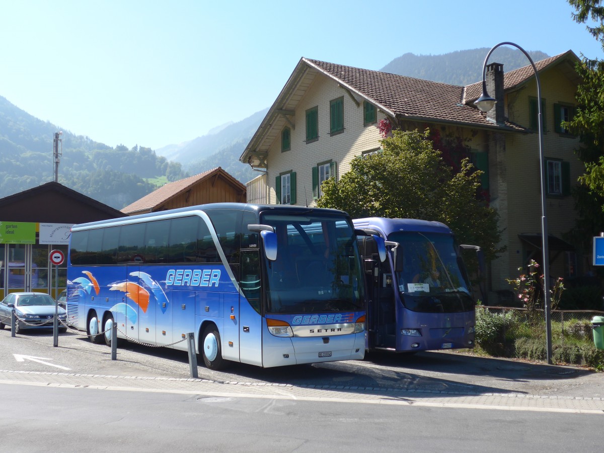 (155'337) - Gerber, Roggwil - Nr. 4/BE 218'846 - Setra am 23. September 2014 beim Bahnhof Wilderswil