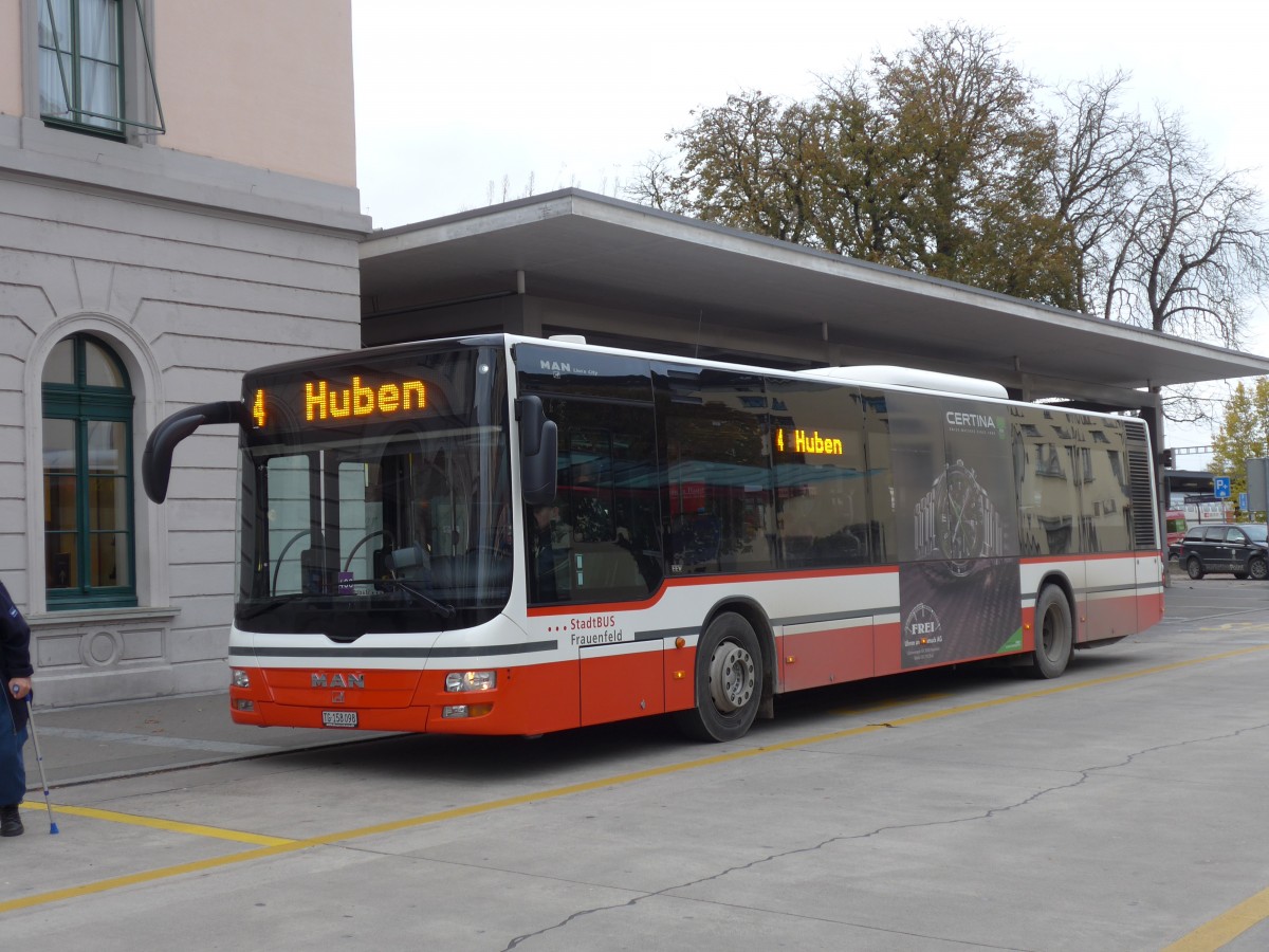 (155'933) - PostAuto Ostschweiz - TG 158'098 - MAN am 22. Oktober 2014 beim Bahnhof Frauenfeld