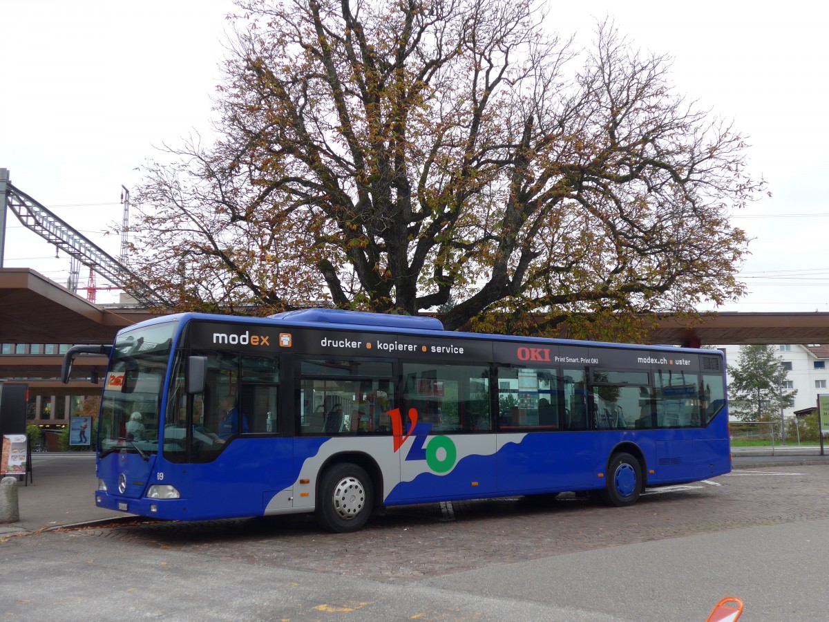 (156'196) - VZO Grningen - Nr. 69/ZH 564'869 - Mercedes am 28. Oktober 2014 beim Bahnhof Wetzikon