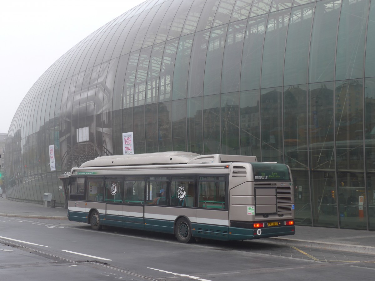 (157'453) - CTS Strasbourg - Nr. 745/2101 ZT 67 - Renault am 23. November 2014 beim Hauptbahnhof Strasbourg