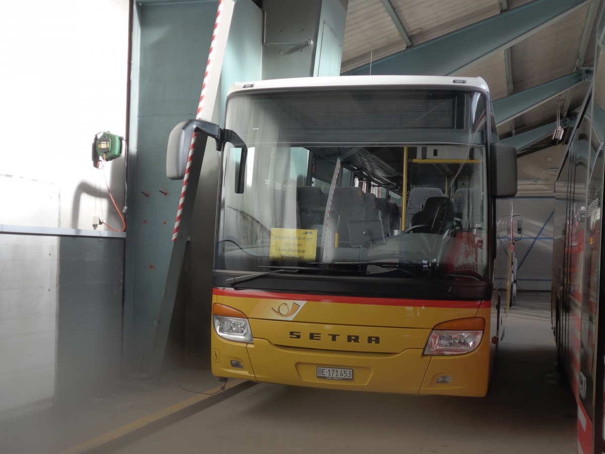 (158'321) - AVG Meiringen - Nr. 73/BE 171'453 - Setra am 11. Januar 2015 im Autobahnhof Adelboden (Einsatz AFA)