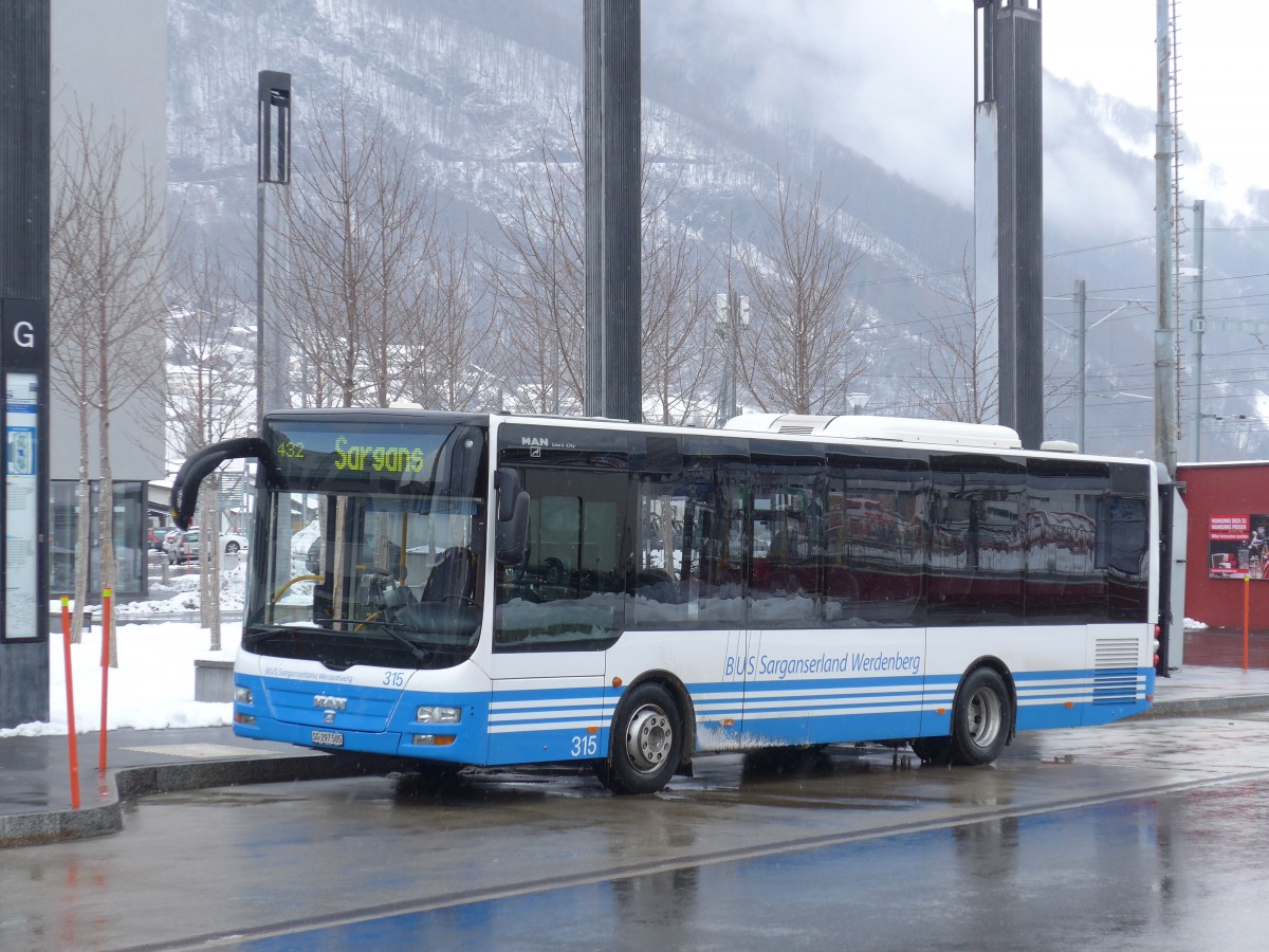 (158'529) - BSW Sargans - Nr. 315/SG 297'505 - MAN/Gppel am 1. Februar 2015 beim Bahnhof Sargans