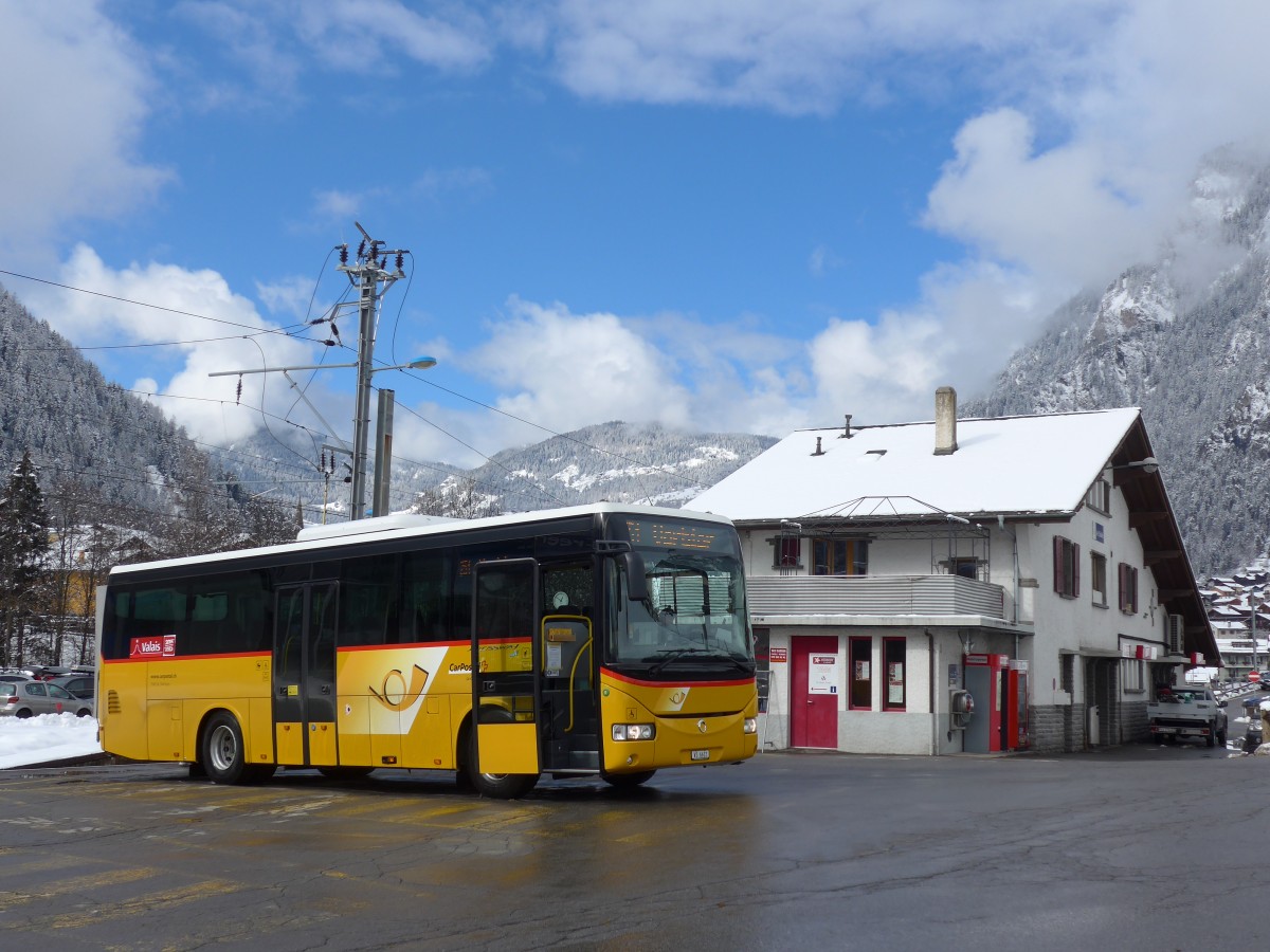 (158'834) - TMR Martigny - Nr. 137/VS 6612 - Irisbus am 22. Februar 2015 beim Bahnhof Le Chble